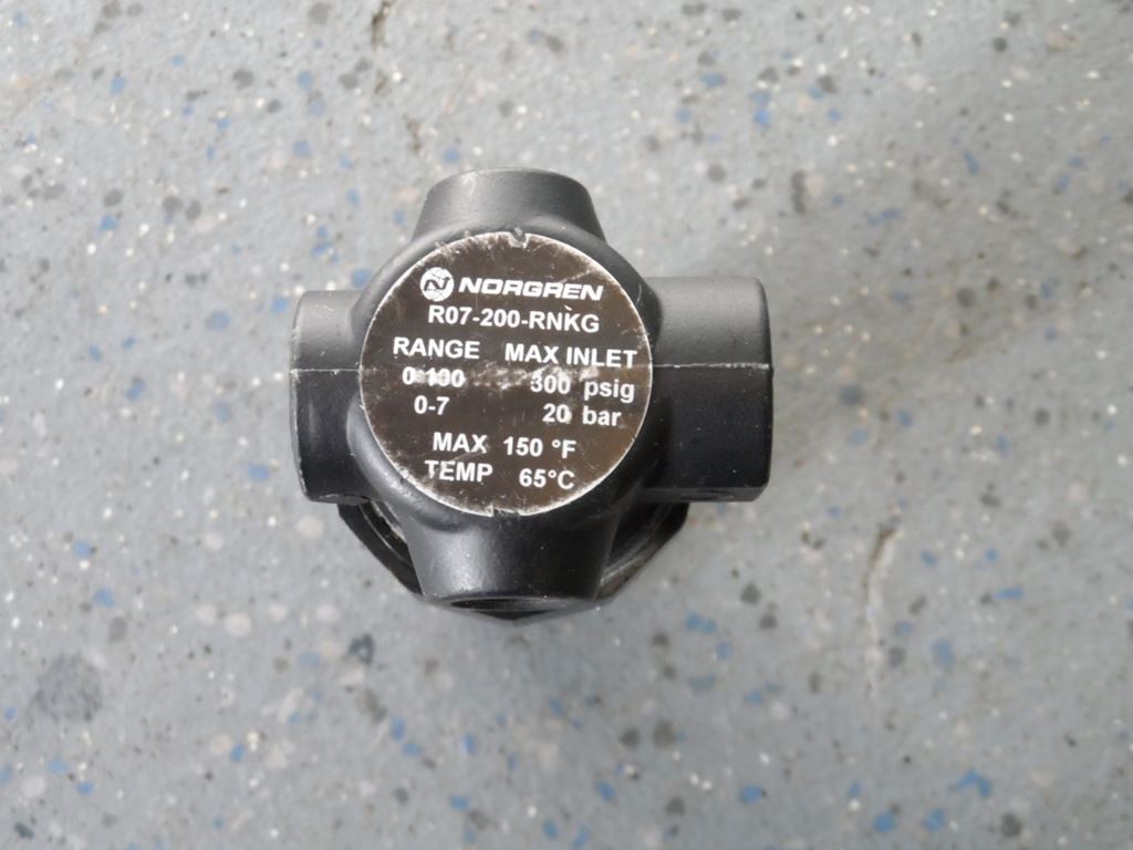 1PZ Nuovissimo Regolatore di Pressione NORGREN R07-200-RNKG Spot Stock