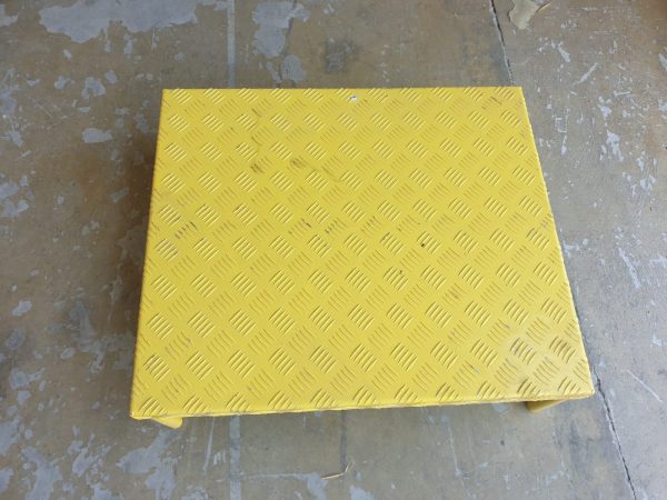 PLATAFORMA ALUMINIO ANTIESTÁTICA 20x71x61cm - Imagen 2