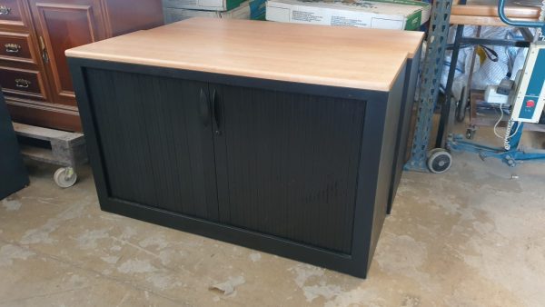 ARMARIO METÁLICO PUERTA CORREDERA 72x120x46cm