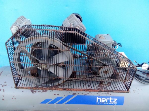 COMPRESOR DE TORNILLO HERTZ DAT 250 15BAR - Imagen 3
