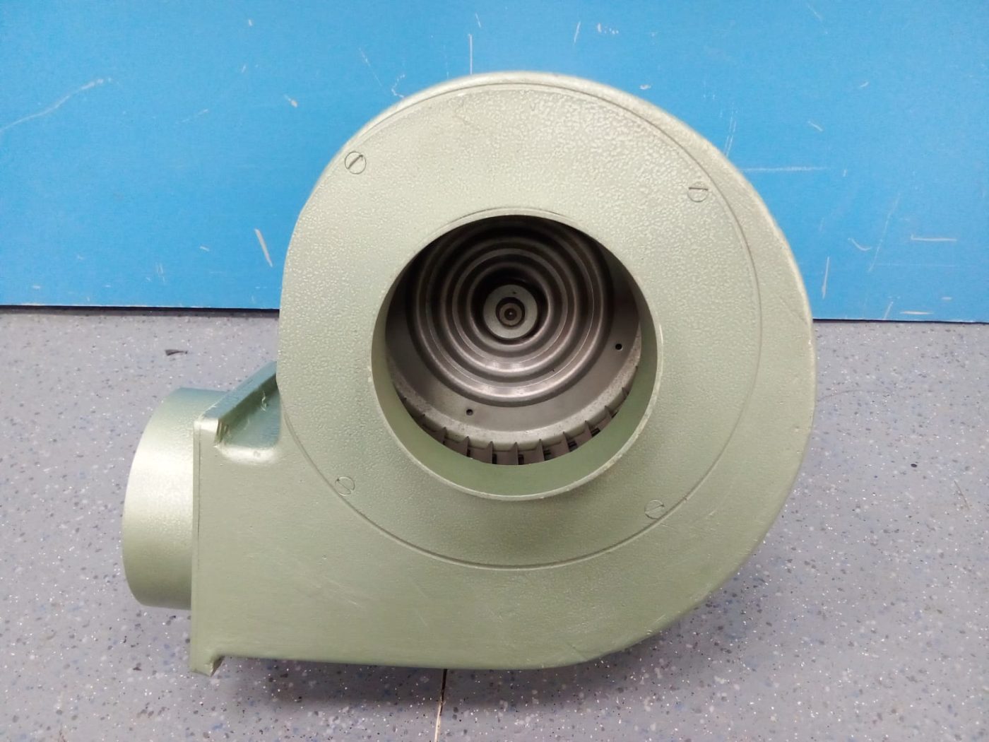 MOTOR ELÉCTRICO MAX LÜSCHER AG SEON