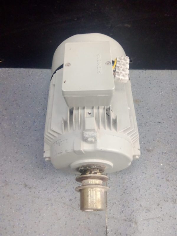 MOTOR TRIFÁSICO SIEMENS 0'75KW - Imagen 2