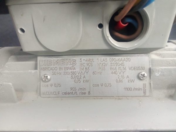 MOTOR TRIFÁSICO SIEMENS 0'75KW - Imagen 3