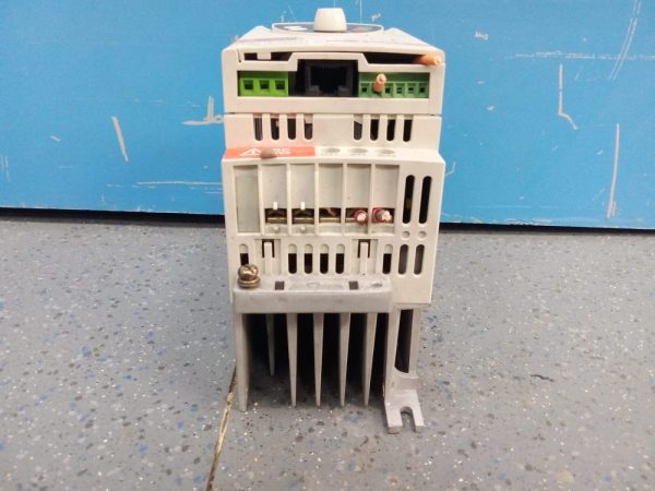VARIADOR DE FRECUENCIA TOSHIBA VFNC1S-2007PL-W - Imagen 6