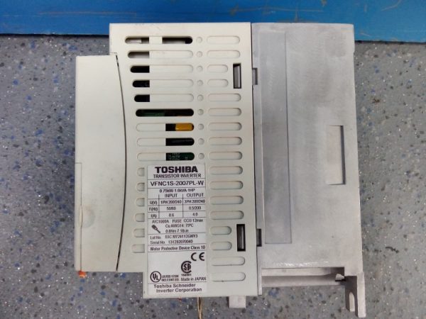 VARIADOR DE FRECUENCIA TOSHIBA VFNC1S-2007PL-W - Imagen 5