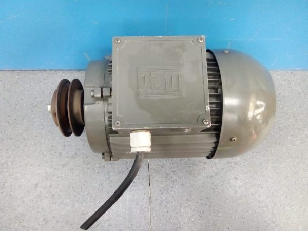 MOTOR TRIFÁSICO WEG 2'2 KW 1390 RPM - Imagen 4