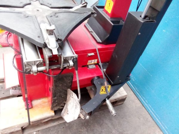 DESMONTADORA DE NEUMÁTICOS AUTOMÁTICA NEO M887-2 - Imagen 3