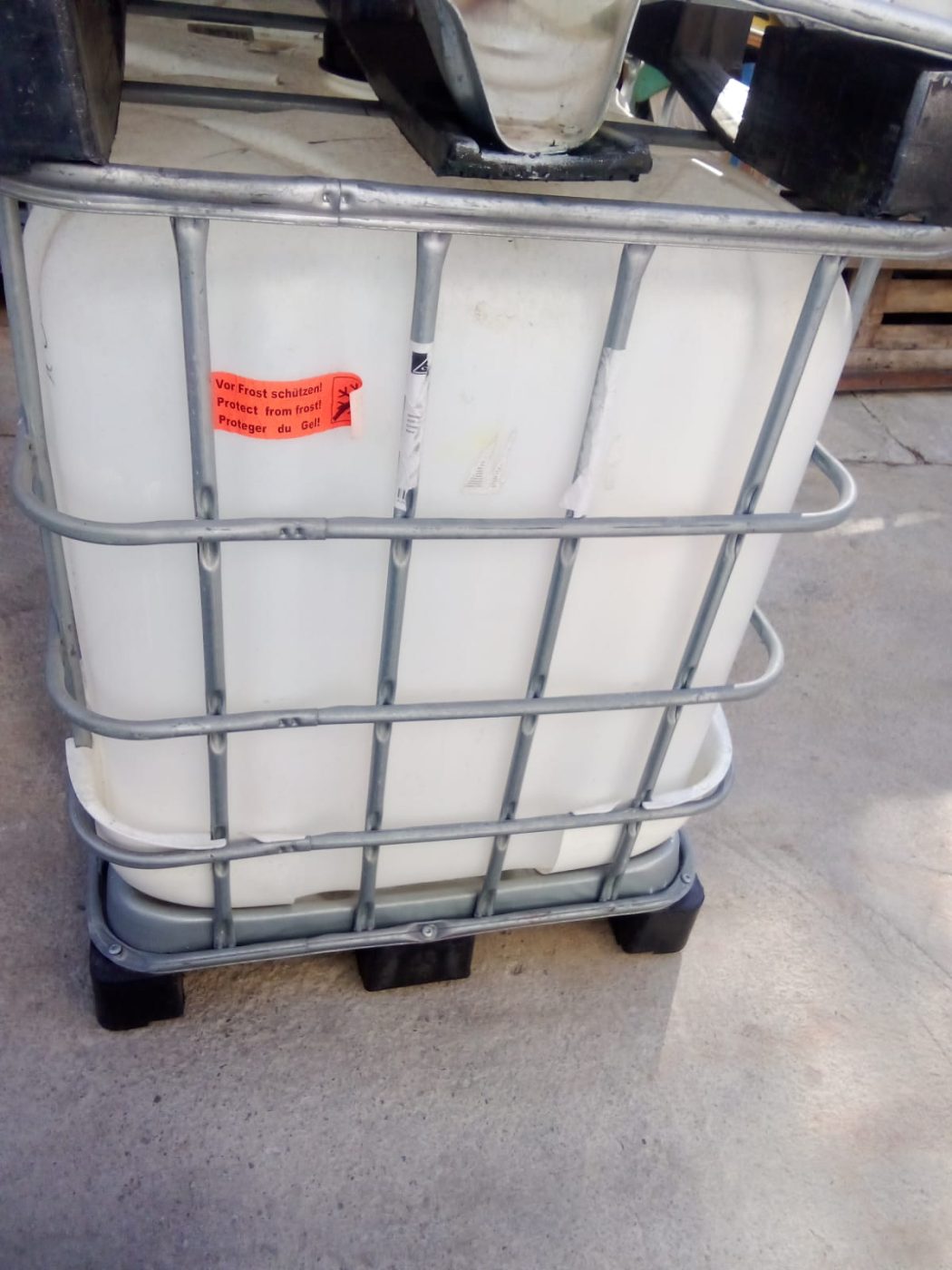 BIDÓN DEPÓSITO DE LÍQUIDOS 600L