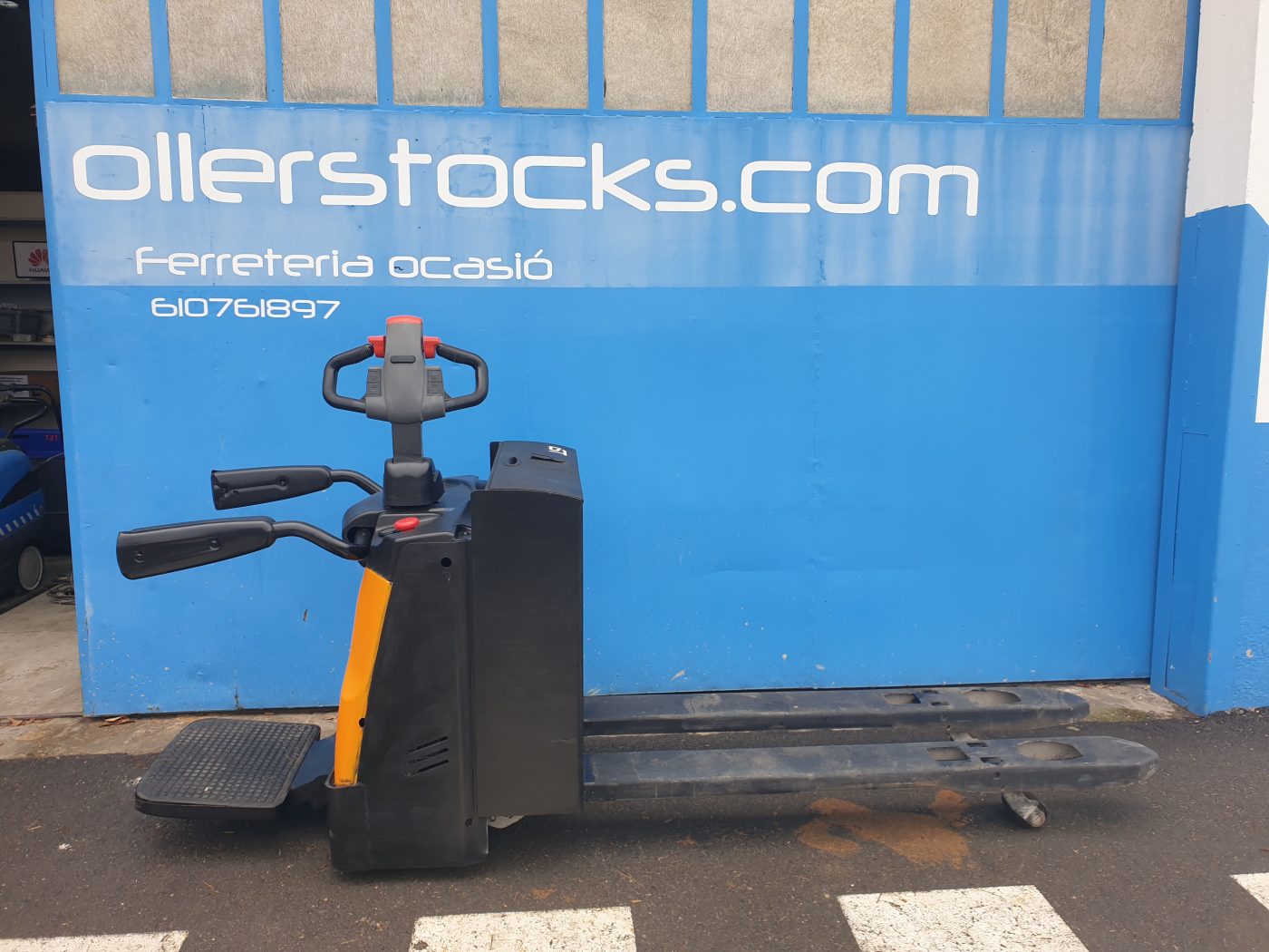 TRANSPALETA ELÉCTRICA EPT25-25RAS 1