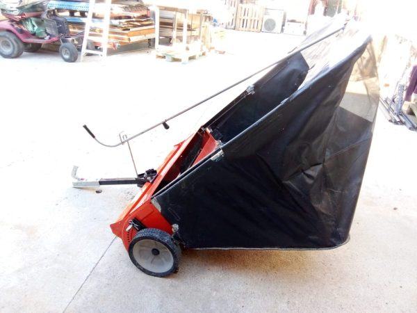RECOGEDOR CESPED HOJAS AGRI FAB PARA TRACTOR CORTACESPED - Imagen 5