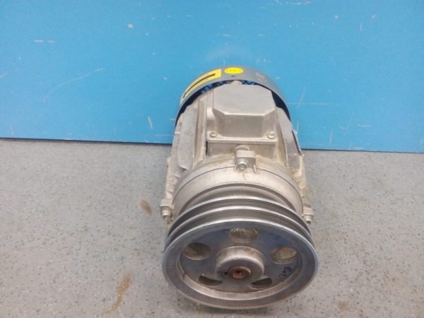 Motor Eléctrico Trifásico VEMAT VTB 112HL 5.5 kW (7.5 HP) 2870 rpm - Imagen 8