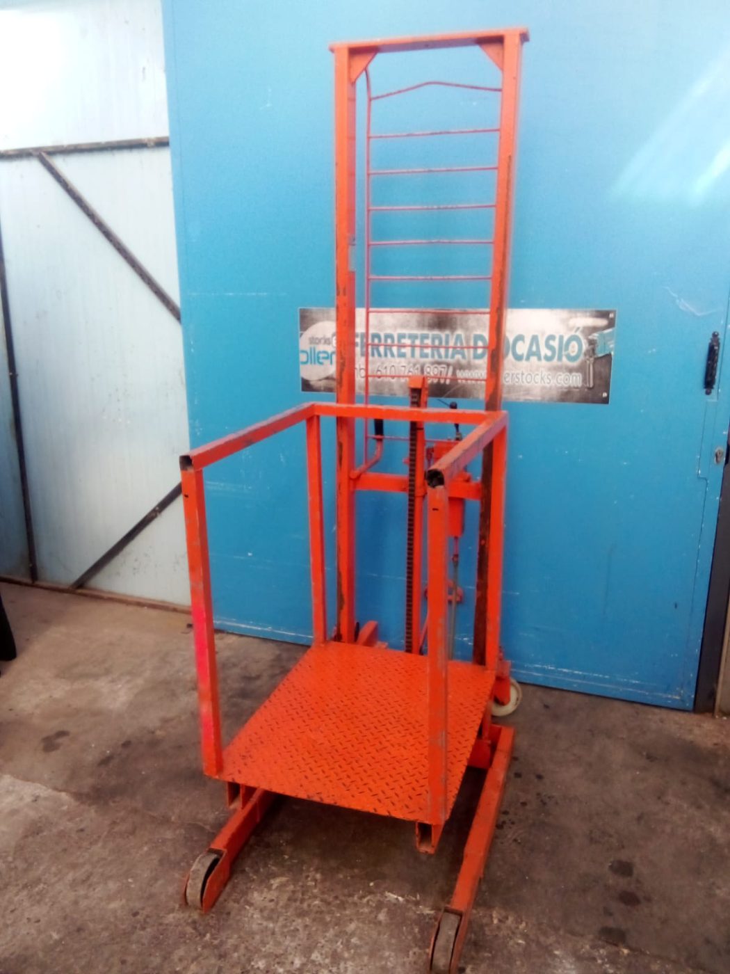 PLATAFORMA ELEVADORA MANUAL VINCA BD250