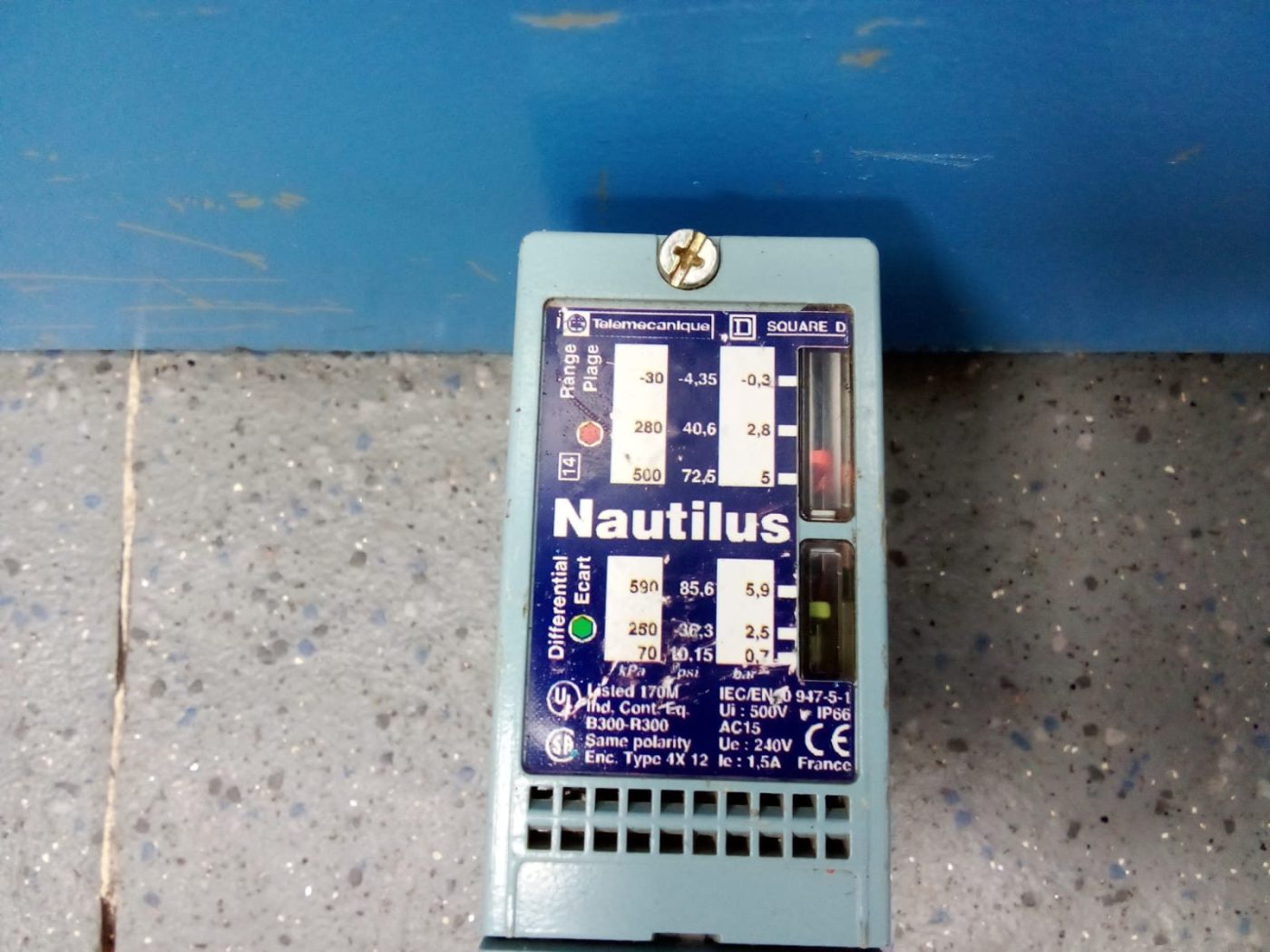 SENSOR DE PRESIÓN DIFERENCIAL TELEMECANIQUE SENSORS 500MBAR