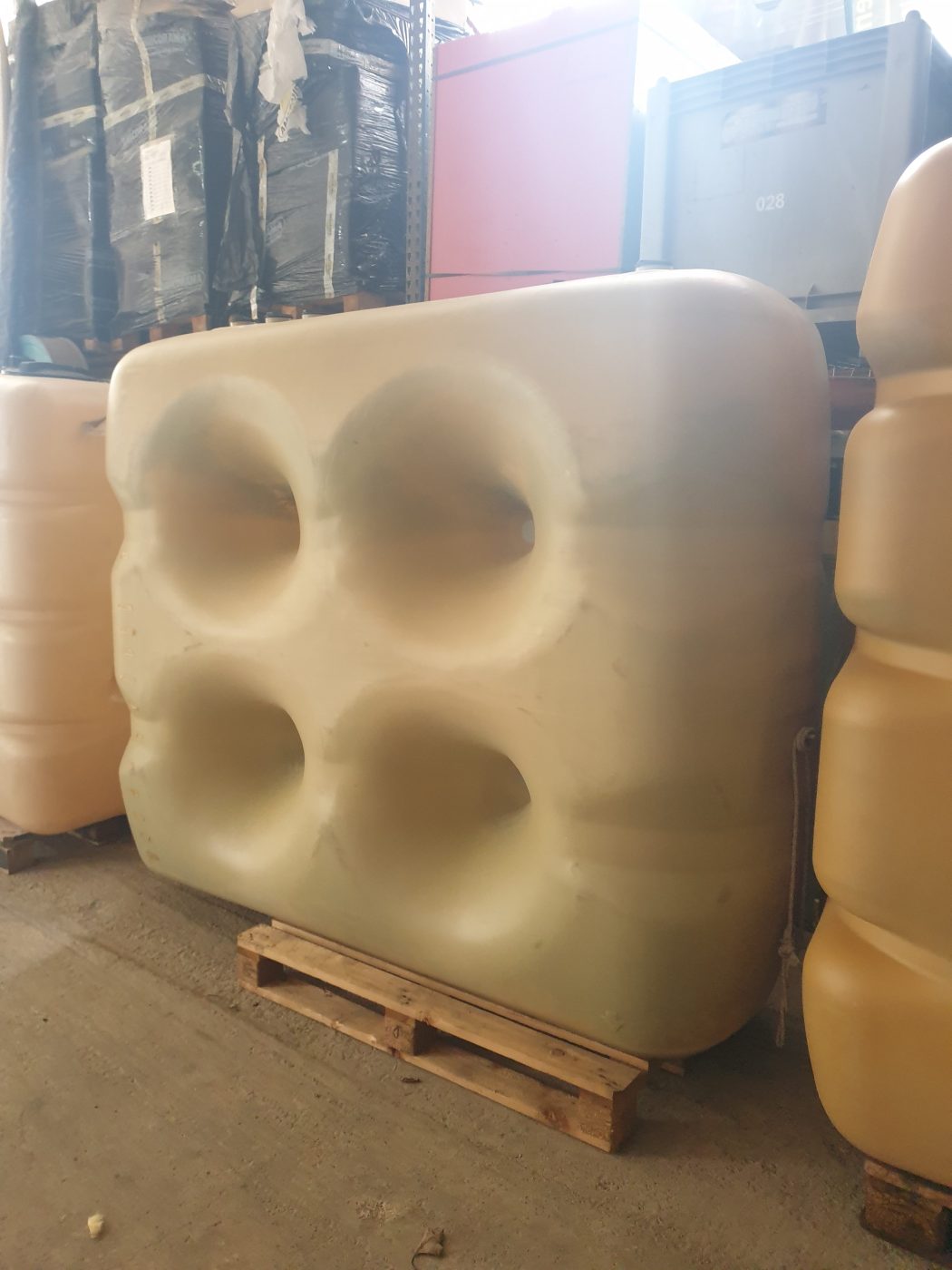 DEPÓSITO POLIETILENO GASOIL 2000L