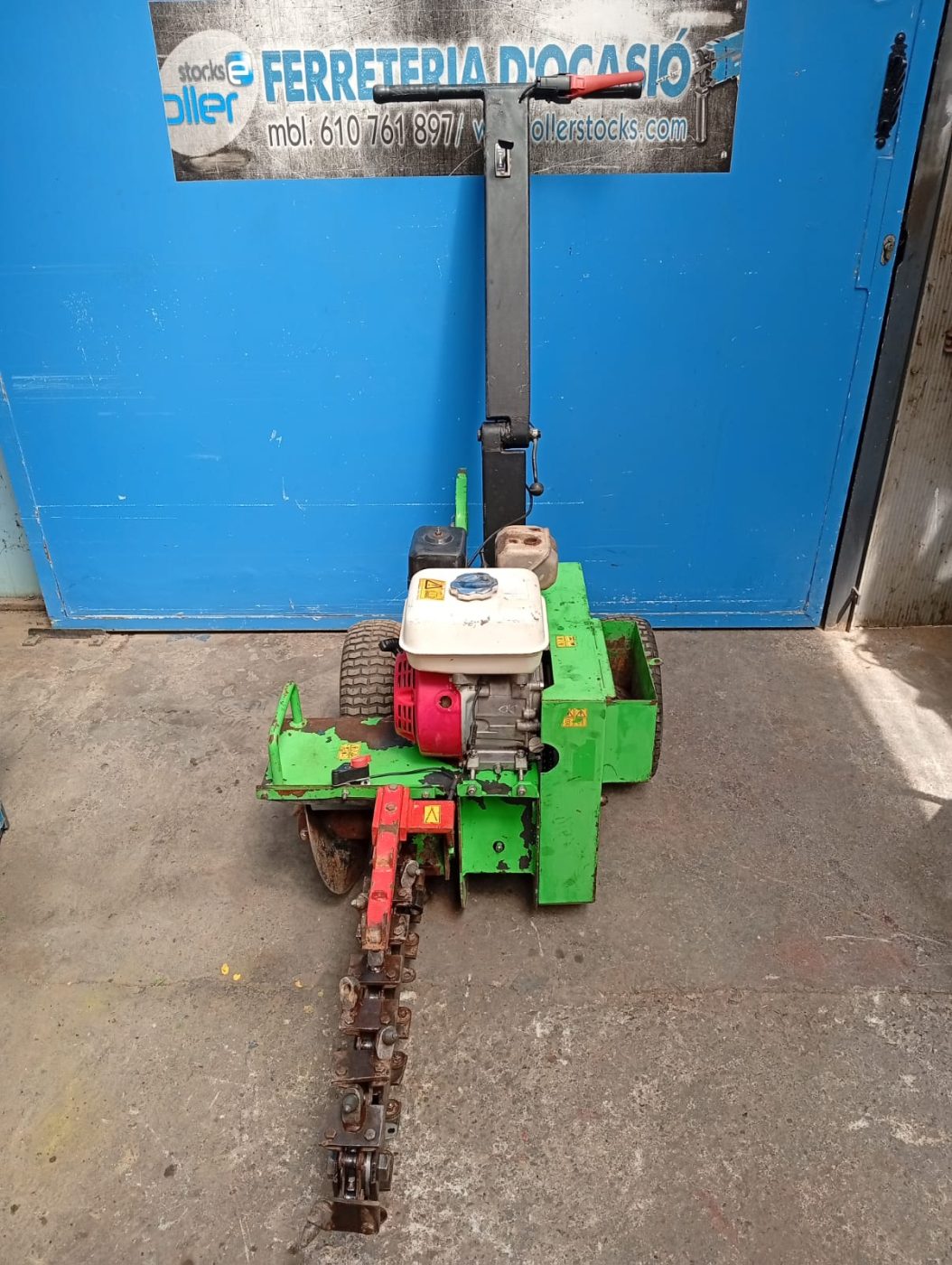 ZANJADORA DE CADENAS AUTOPROPULSADA LASKI TR 506.5