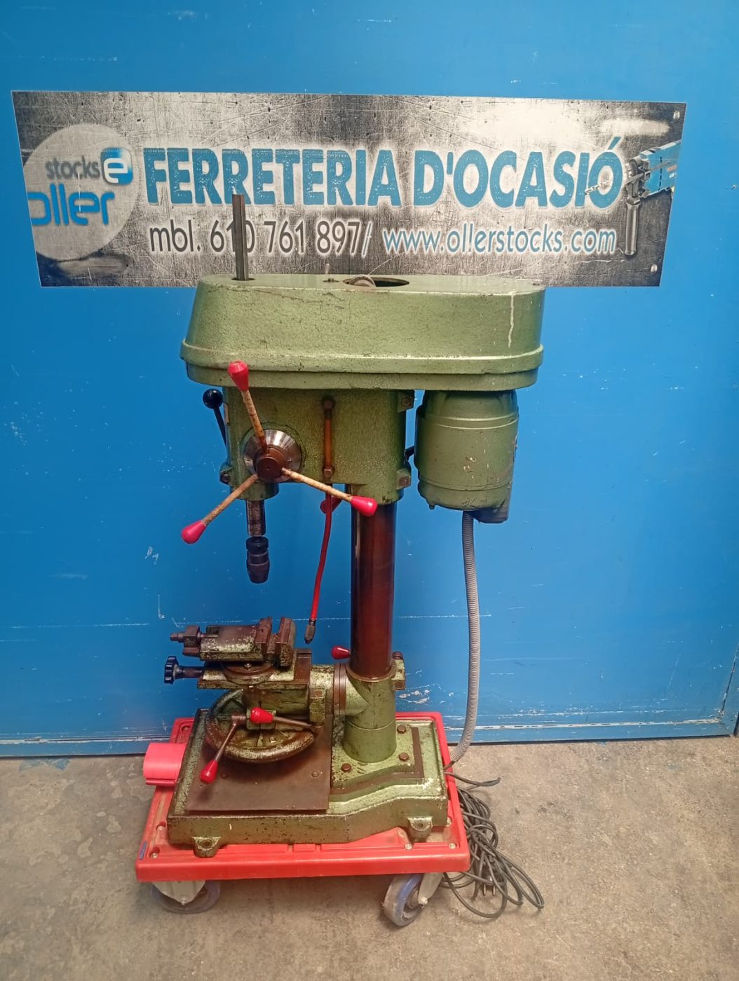 TALADRO DE COLUMNA 13HP 1420rpm 220V