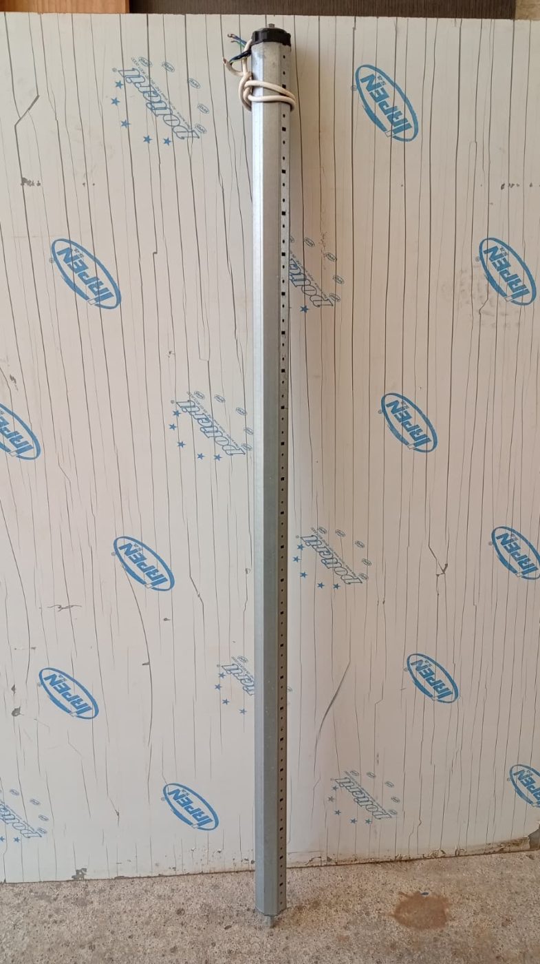EJE MOTORIZADO PARA PERSIANA ACERO 61CM