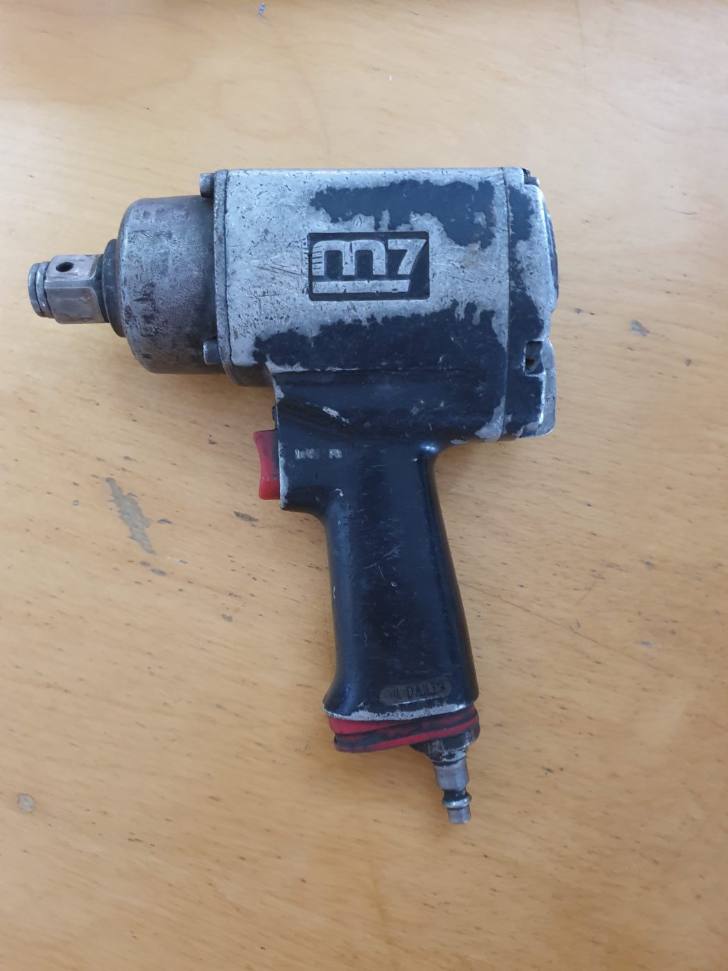 PISTOLA NEUMÁTICA LLAVE IMPACTO M7
